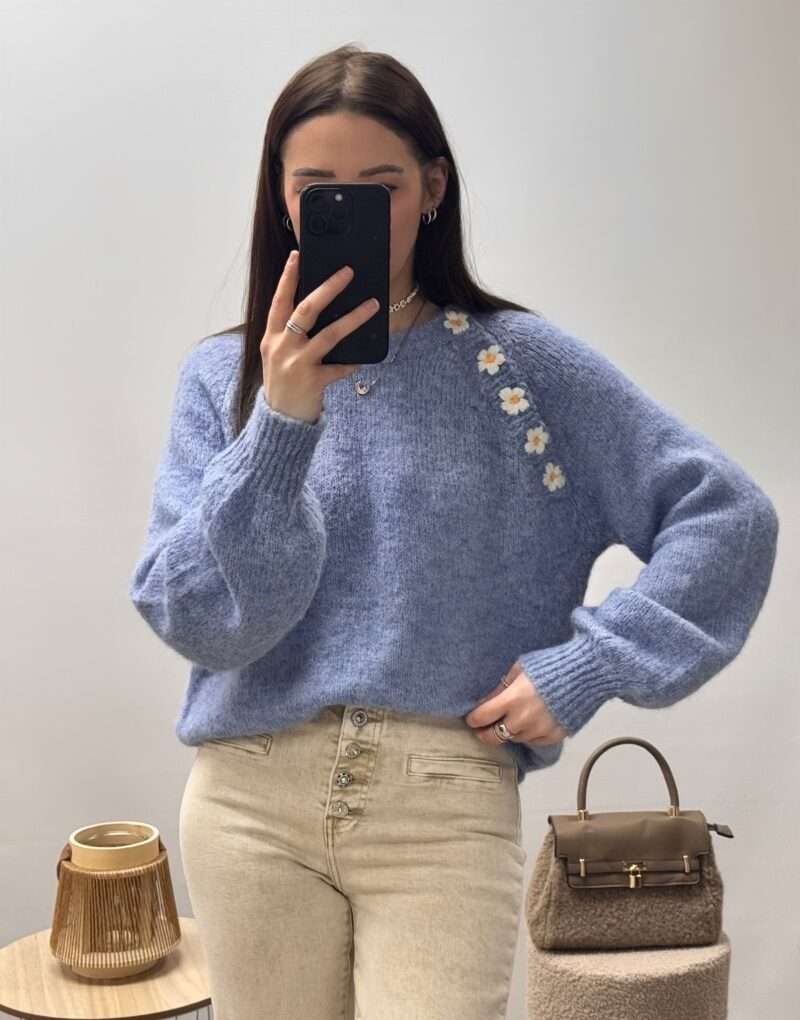 Pull en maille à fleurs – Image 3