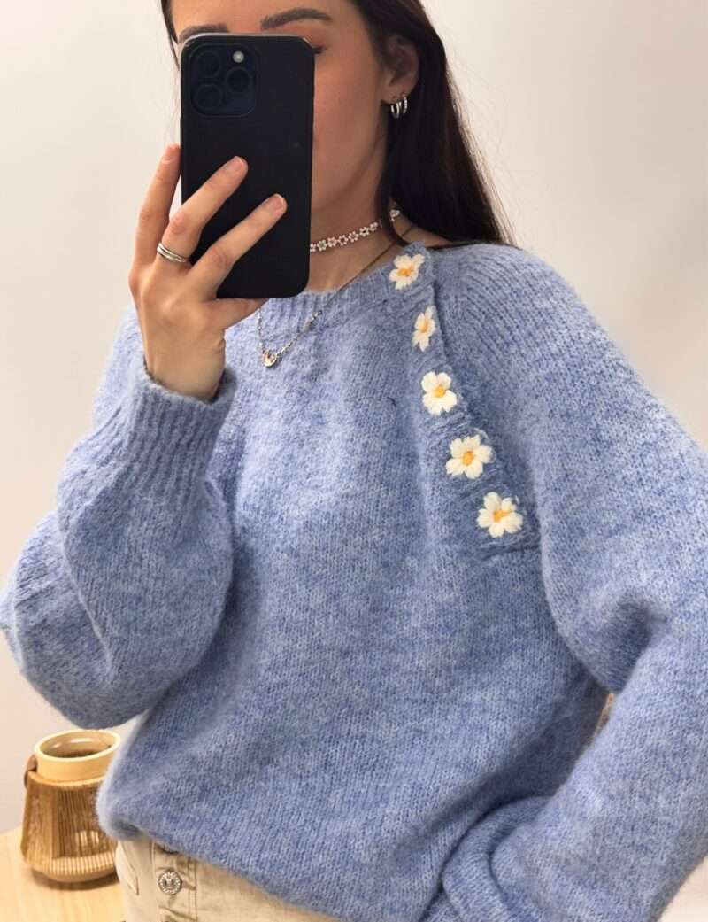 Pull en maille à fleurs – Image 2