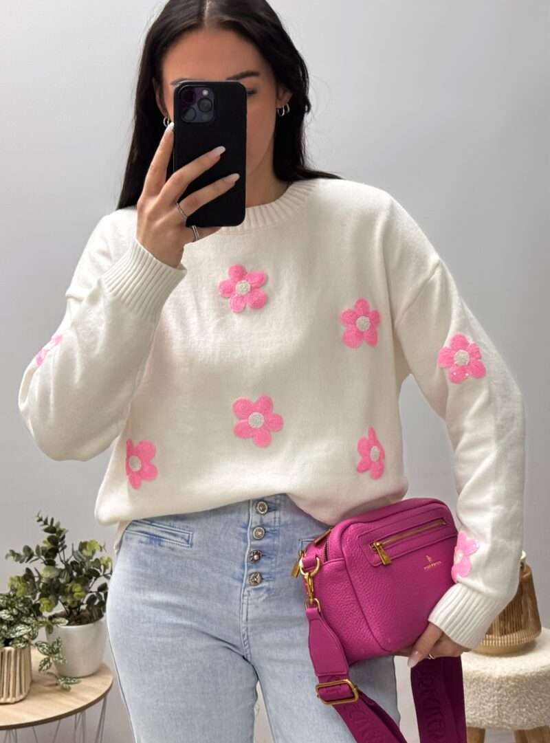 Pull blanc à fleurs