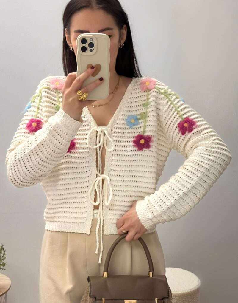 Gilet en maille fleuri écru – Image 3