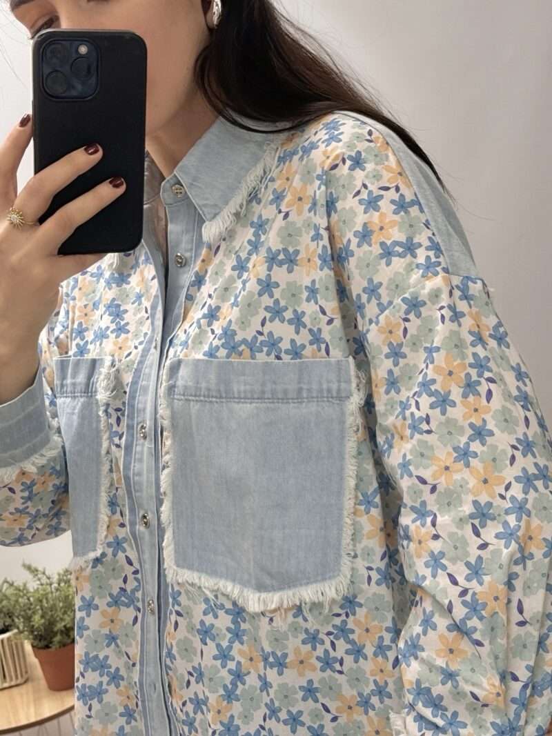 Chemise en jean à fleurs – Image 3