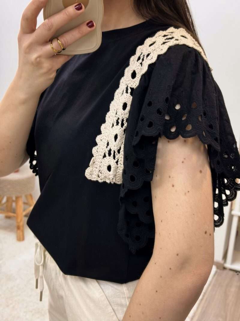 t-shirt crochet et dentelle noir – Image 2
