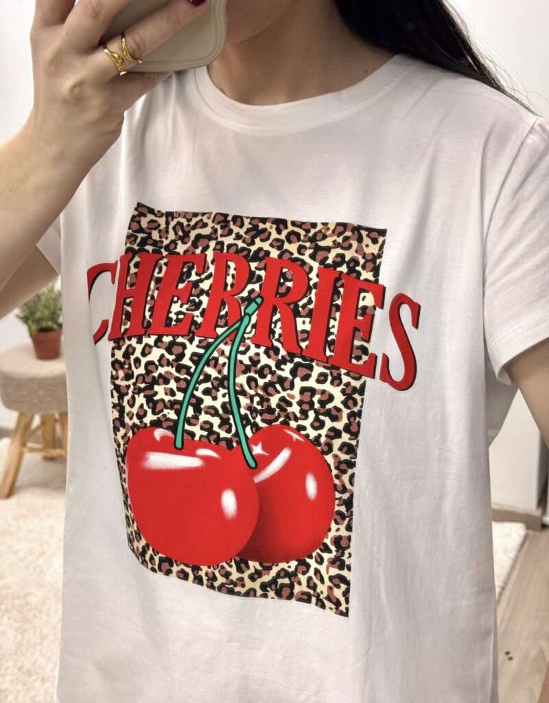 t-shirt cerises et léopard – Image 2