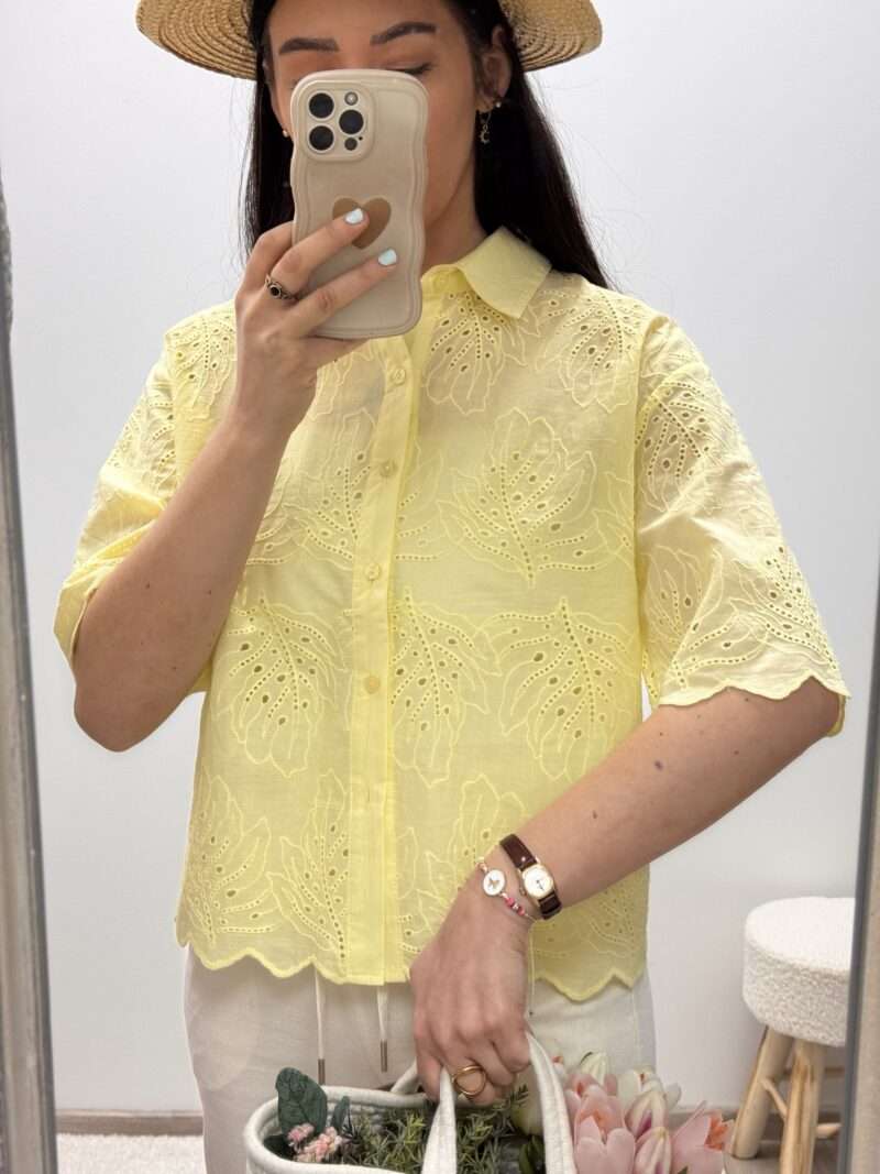 chemise broderies ajourées