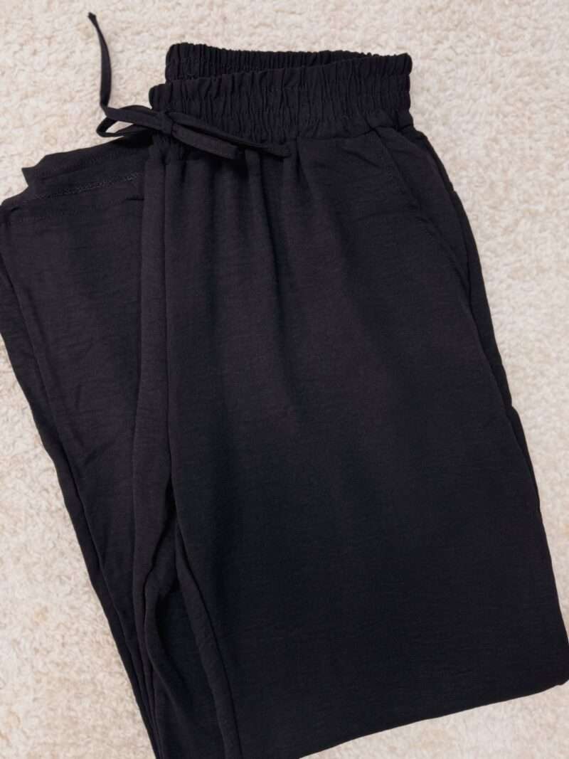 pantalon large et fluide noir – Image 2