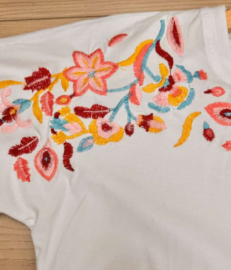t-shirt broderies blanc – Image 3