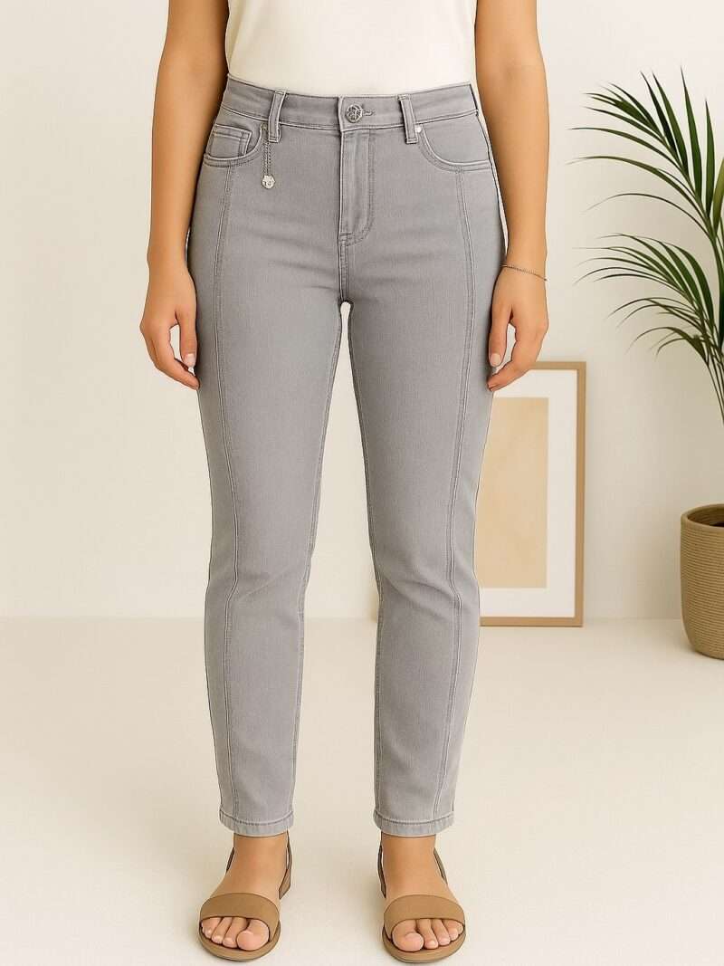 jeans anna montana dora comfort fit gris clair avec chainette et coutures sur l'avant