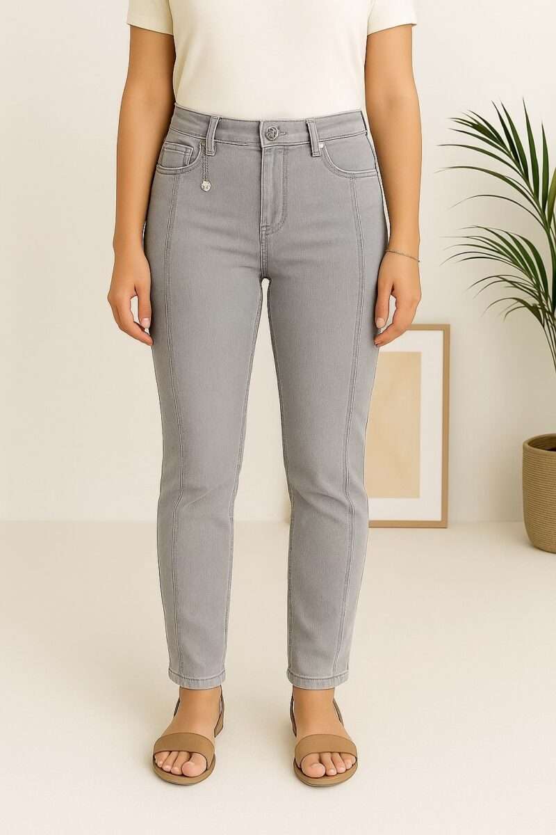 jeans anna montana dora comfort fit gris clair avec chainette et coutures sur l'avant