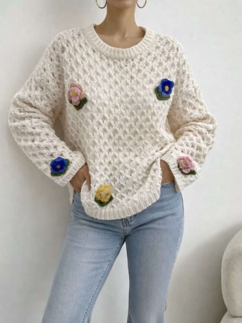 Pull ajouré à fleurs