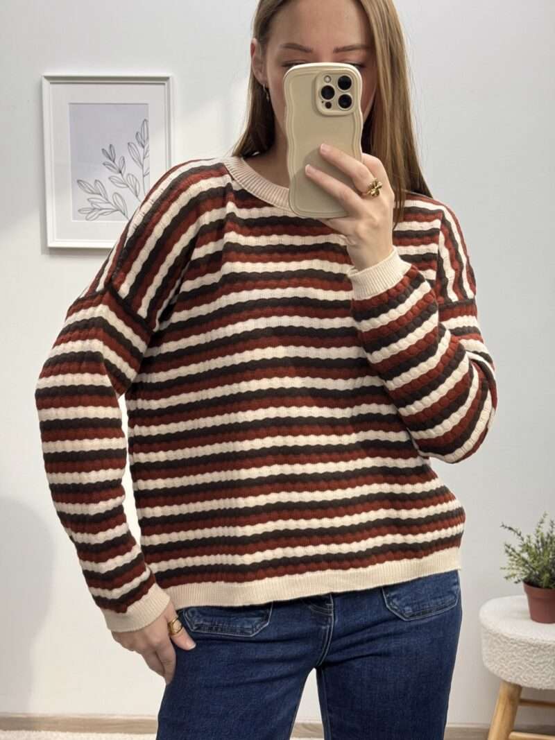 Pull à col rond et rayures